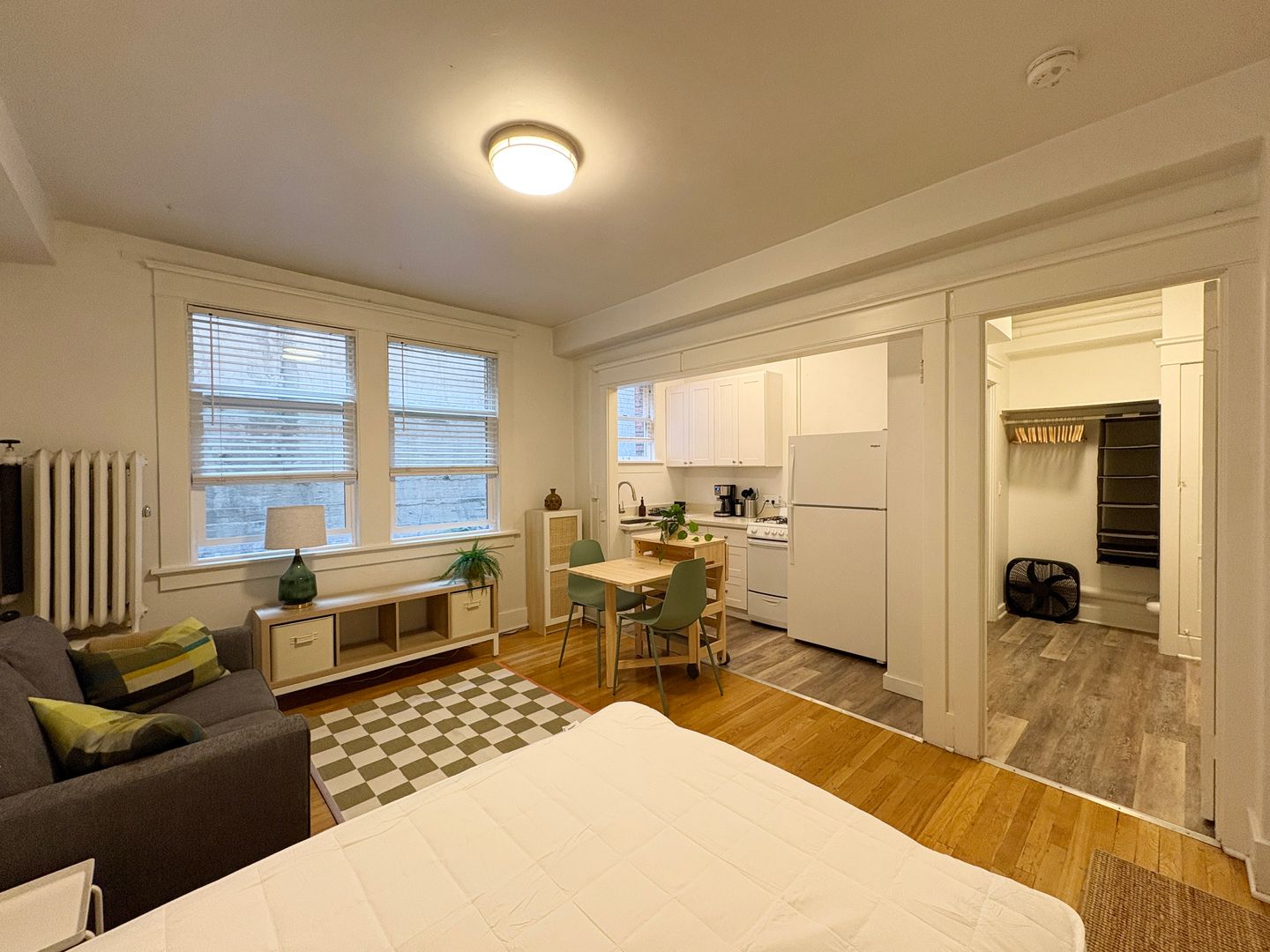 Virginian Apartments 2 of 14