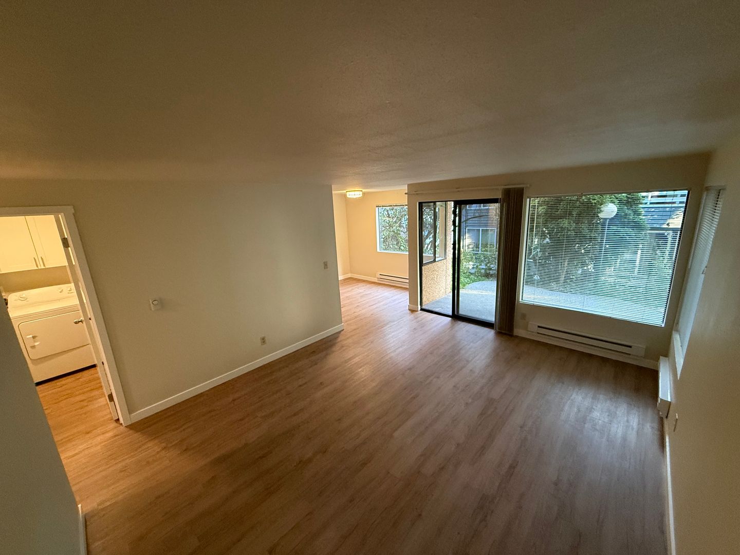 Seattle Apartment: 1433 NW 64th St
