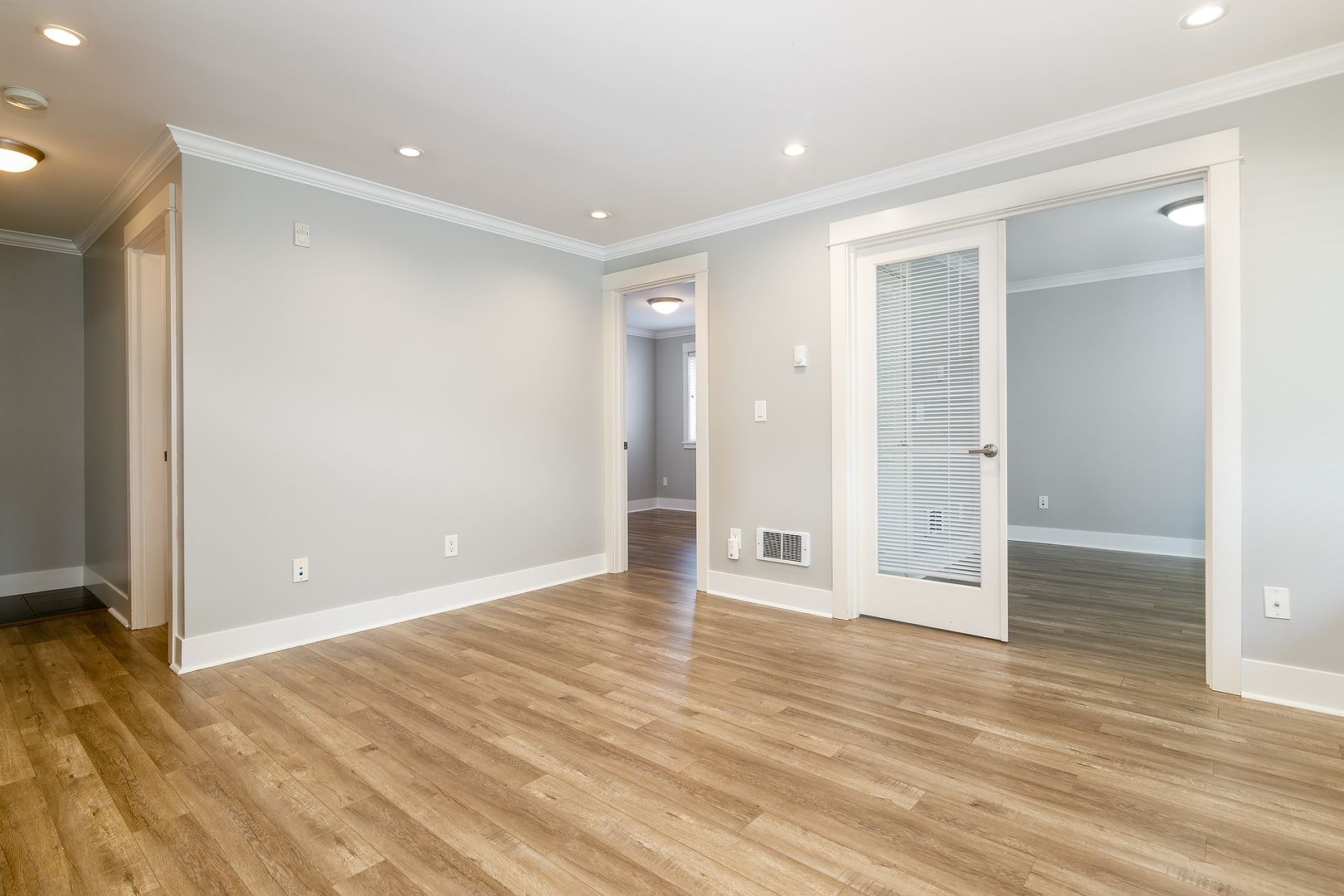 Seattle Apartment: 6000 24th Avenue NW - 203