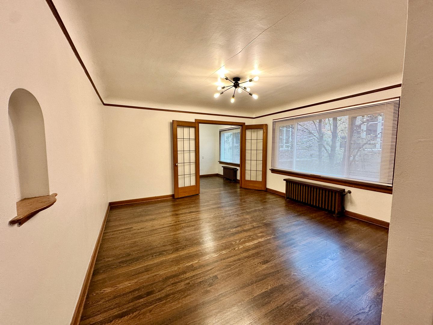 Seattle Apartment: 715 2nd Ave W