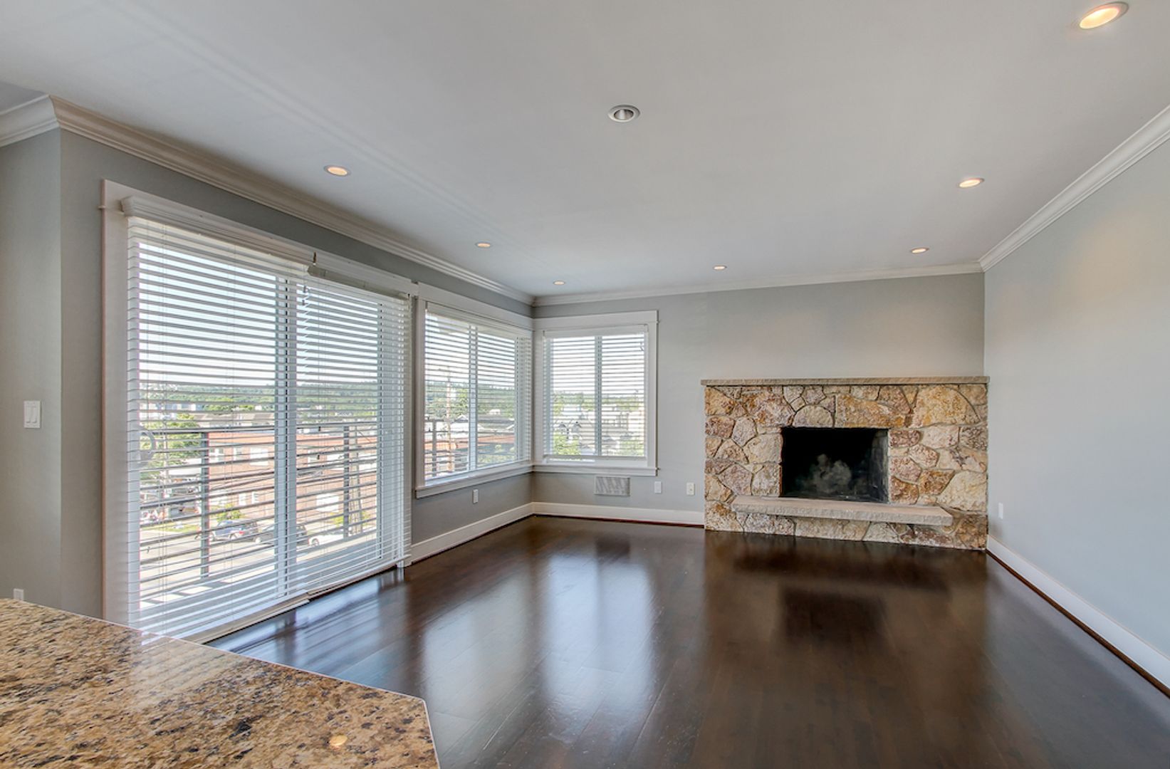 Top Floor, 3 Bedroom PENTHOUSE in Ballard- huge master, views, in unit laundry! 11 of 12