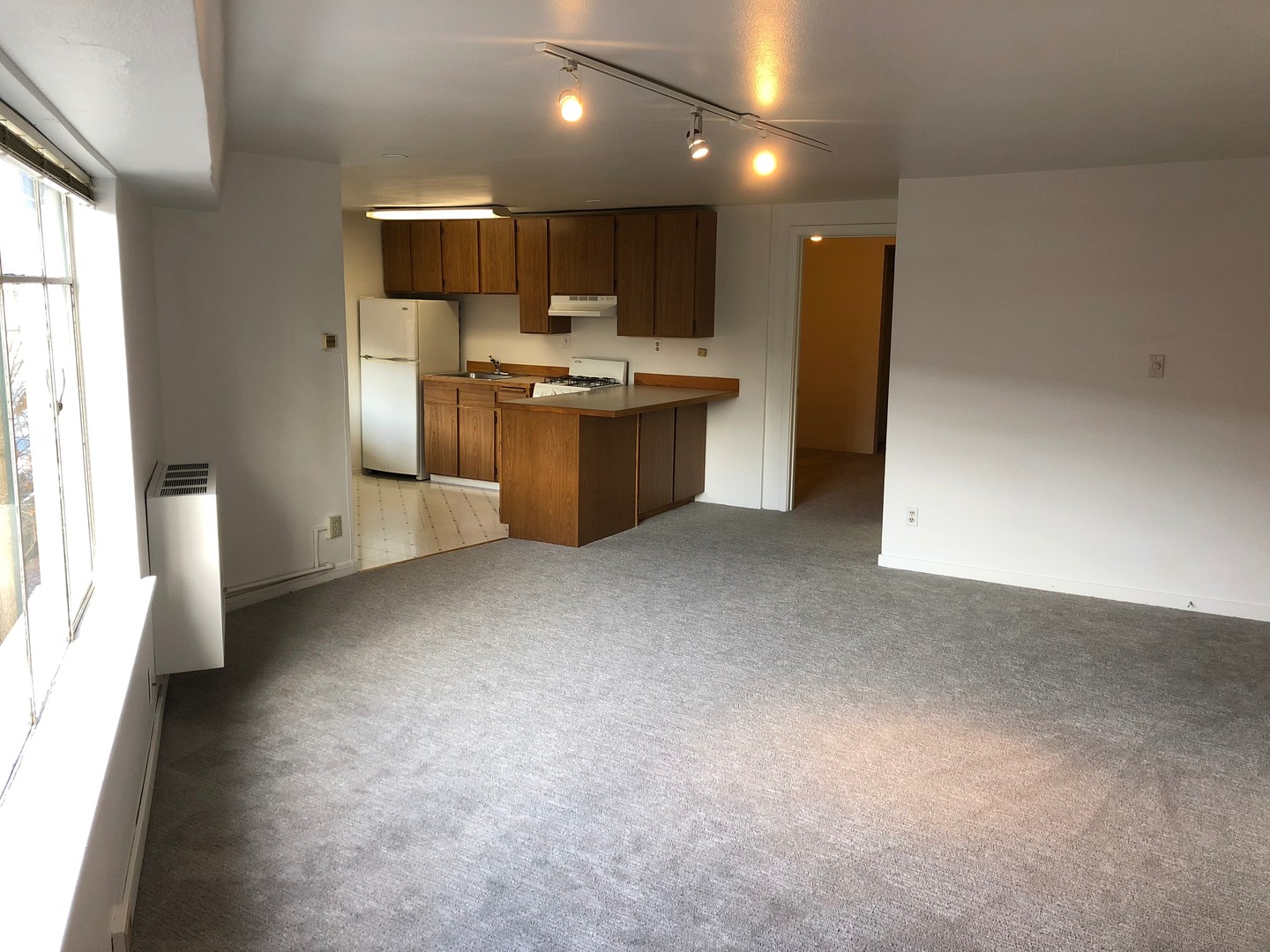 Seattle Apartment: 5227 Leary Ave NW