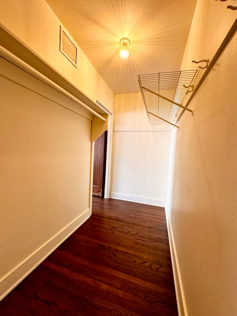 The Windermere Apartments 3 of 9