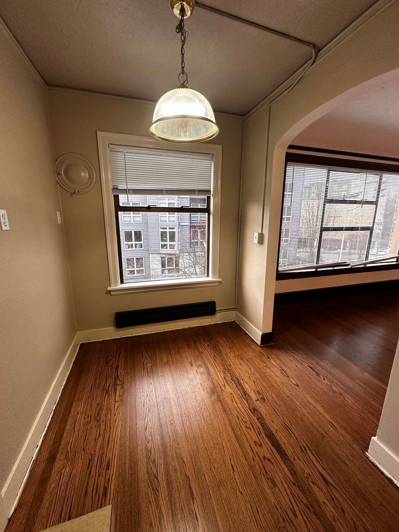 The Windermere Apartments 2 of 12