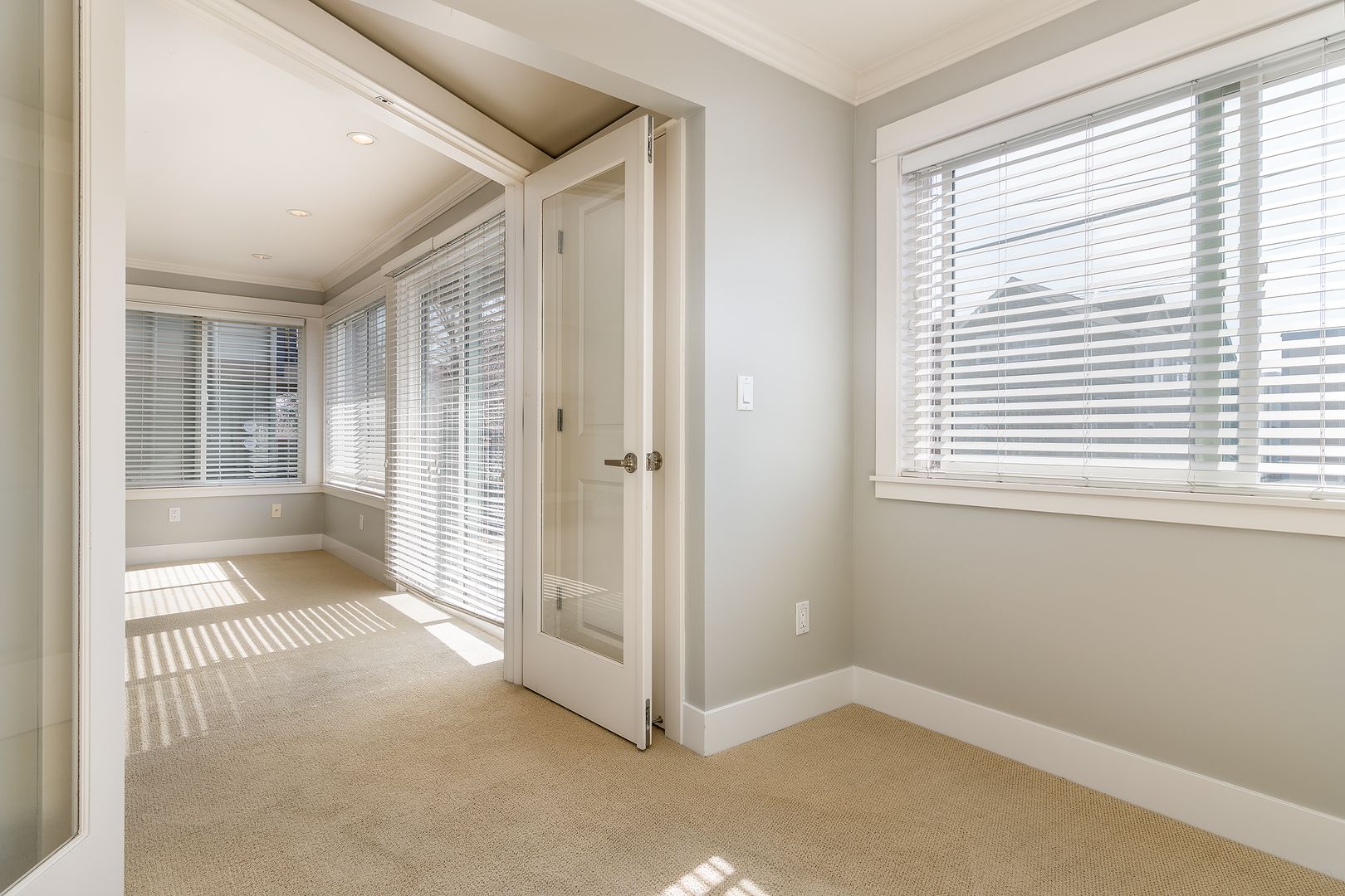 Seattle Apartment: 6000 24th Avenue NW - 304