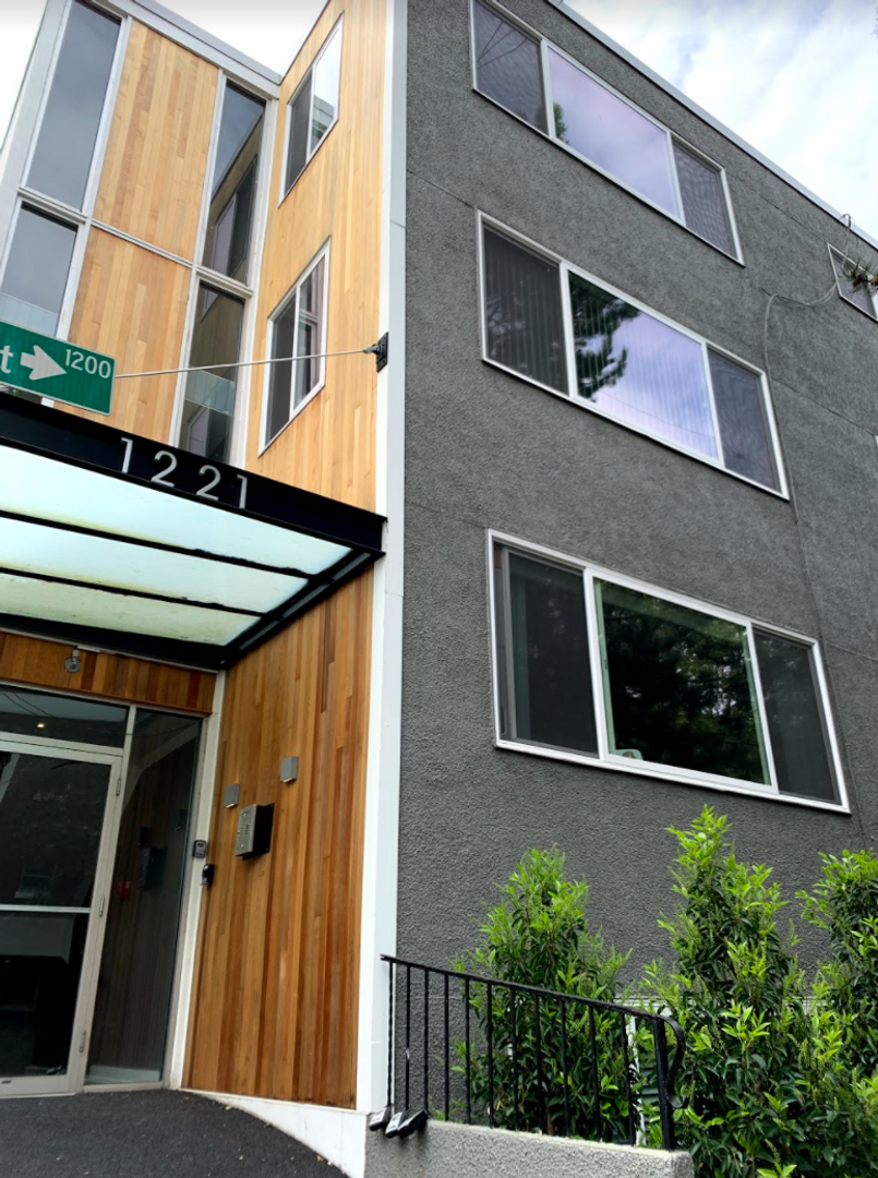 1221 Apartments 10 of 10