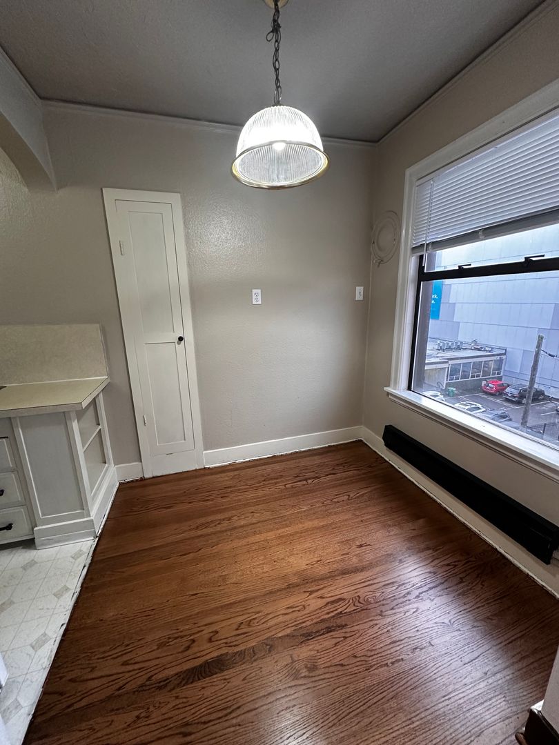The Windermere Apartments 3 of 12