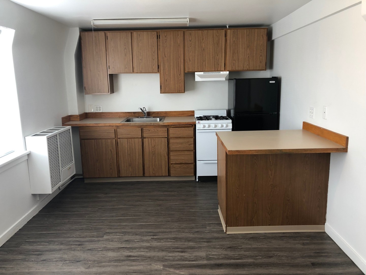 Seattle Apartment: 5227 Leary Ave NW