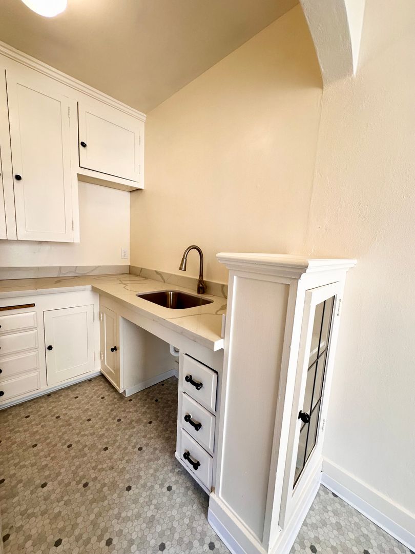 The Windermere Apartments 7 of 9
