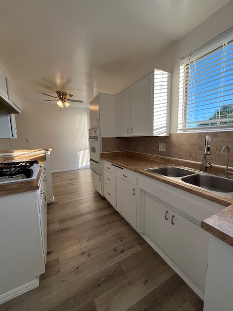 Burbank Apartment: 737 E. Providencia Avenue