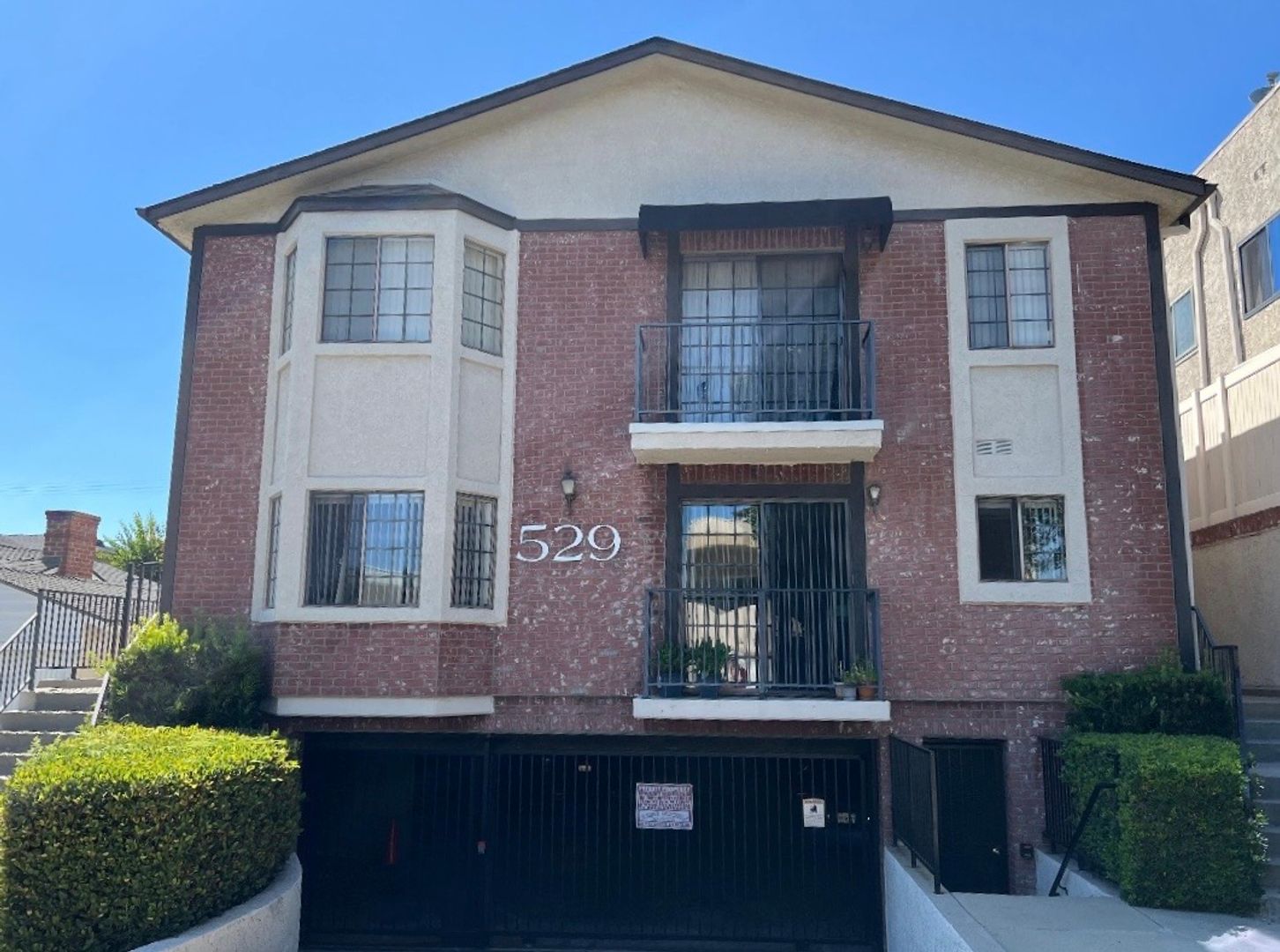 Burbank Apartment: 529 E. Cedar Avenue