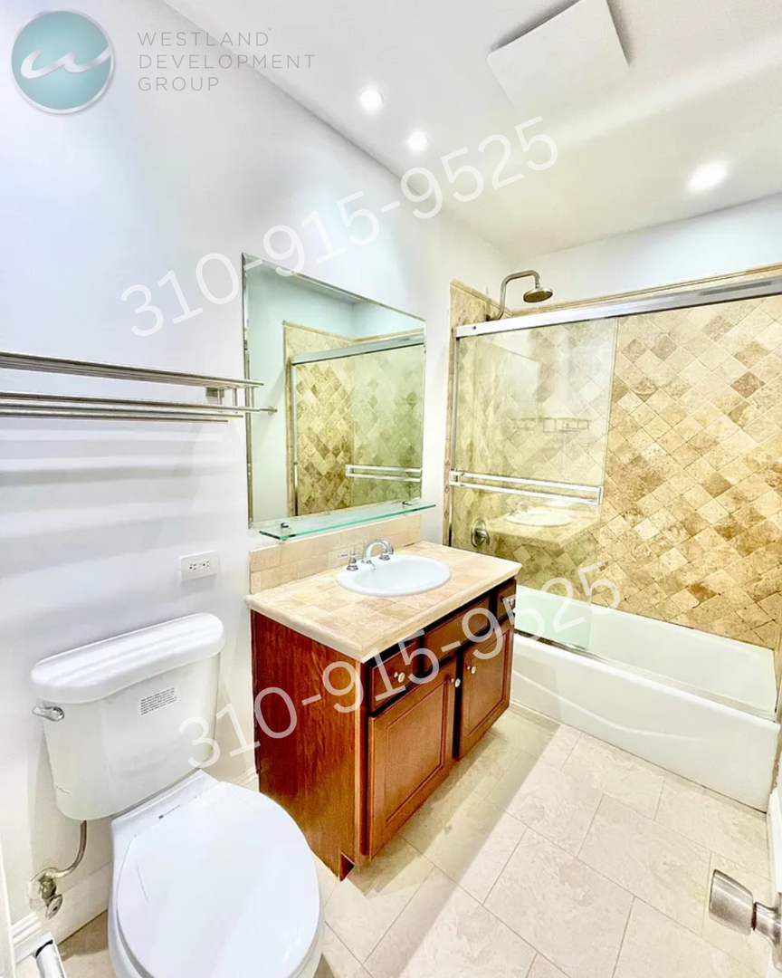 Los Angeles Apartment: 1619 Brockton Avenue