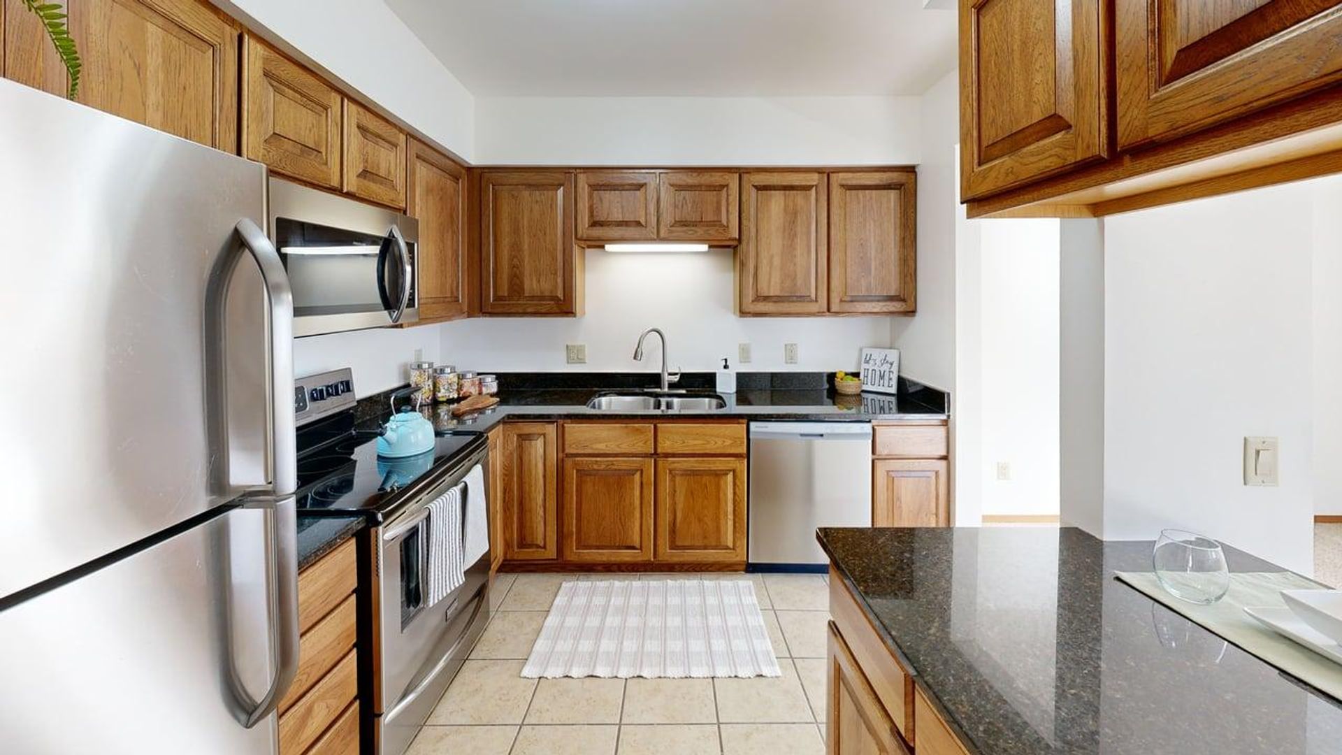 Madison Multiplex: 1-21 Sayner Ct./21-33 N. High Point Ct./502-518 N. High Point Rd.