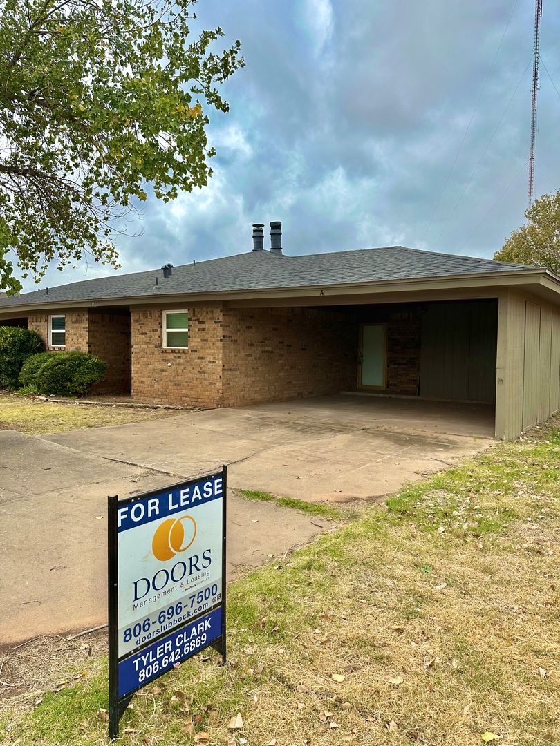 Lubbock Apartment: 7410 Avenue W