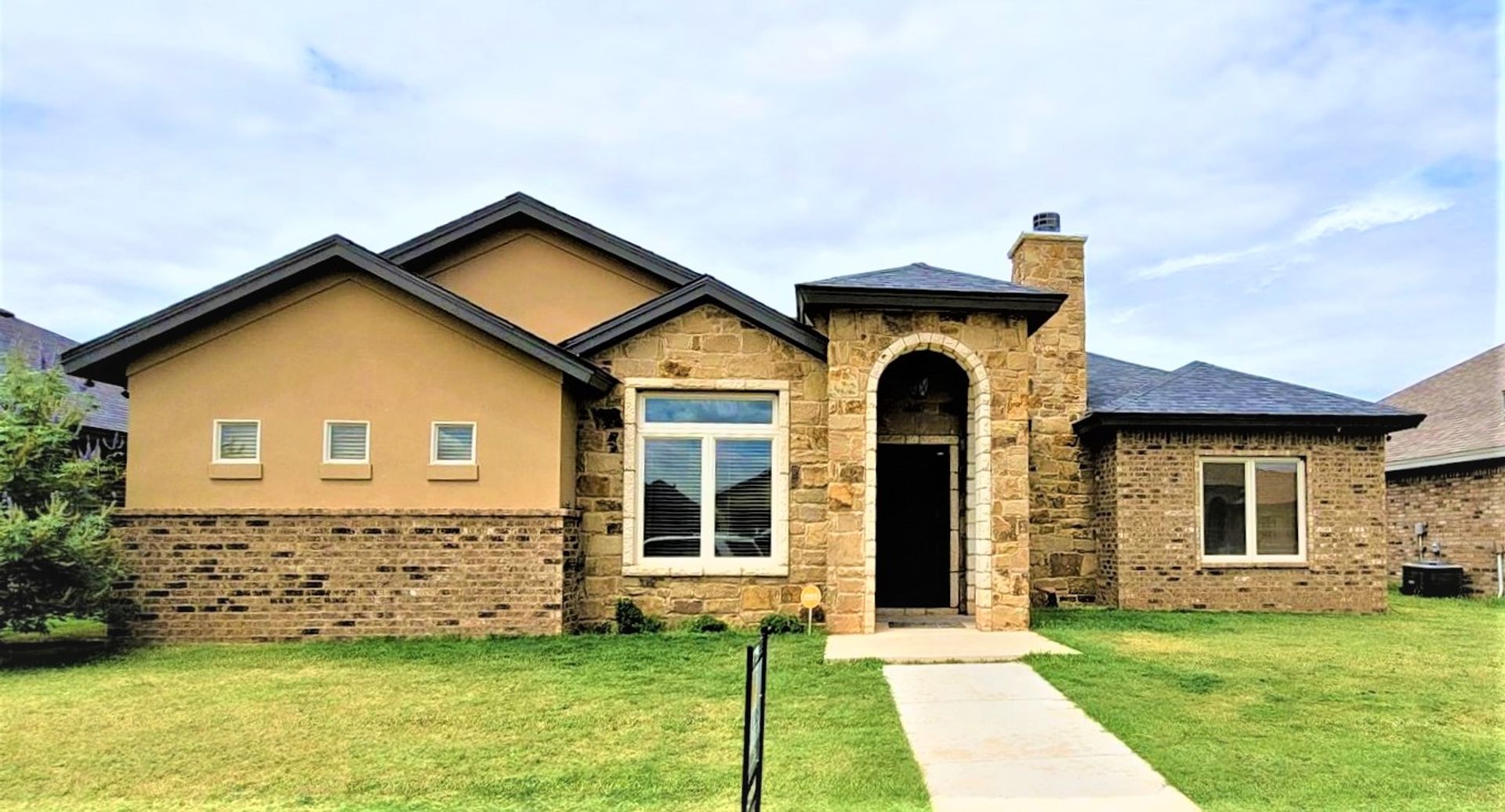 Lubbock House: 5234 Kemper Street