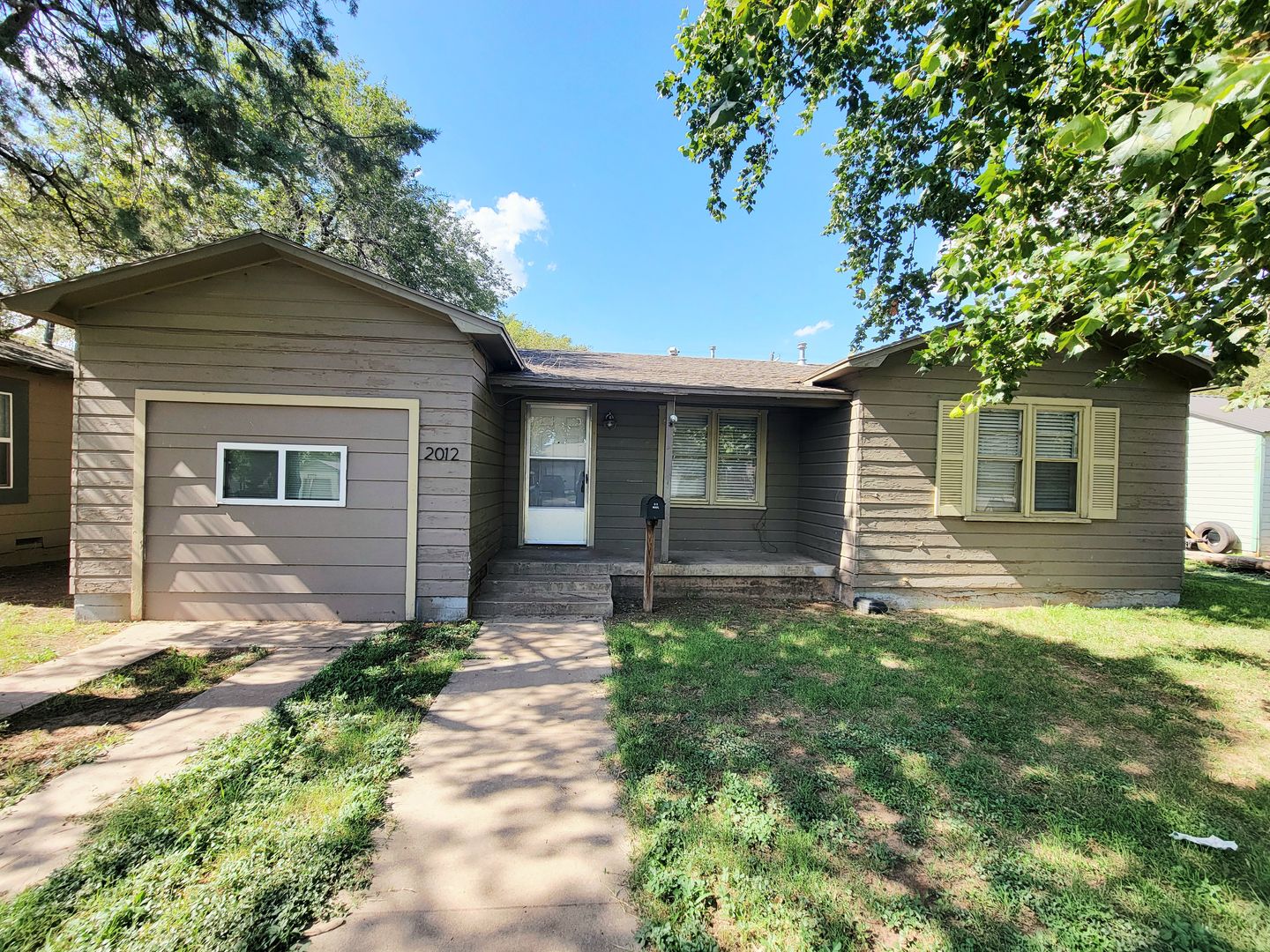 Lubbock House: 2012 49th Street