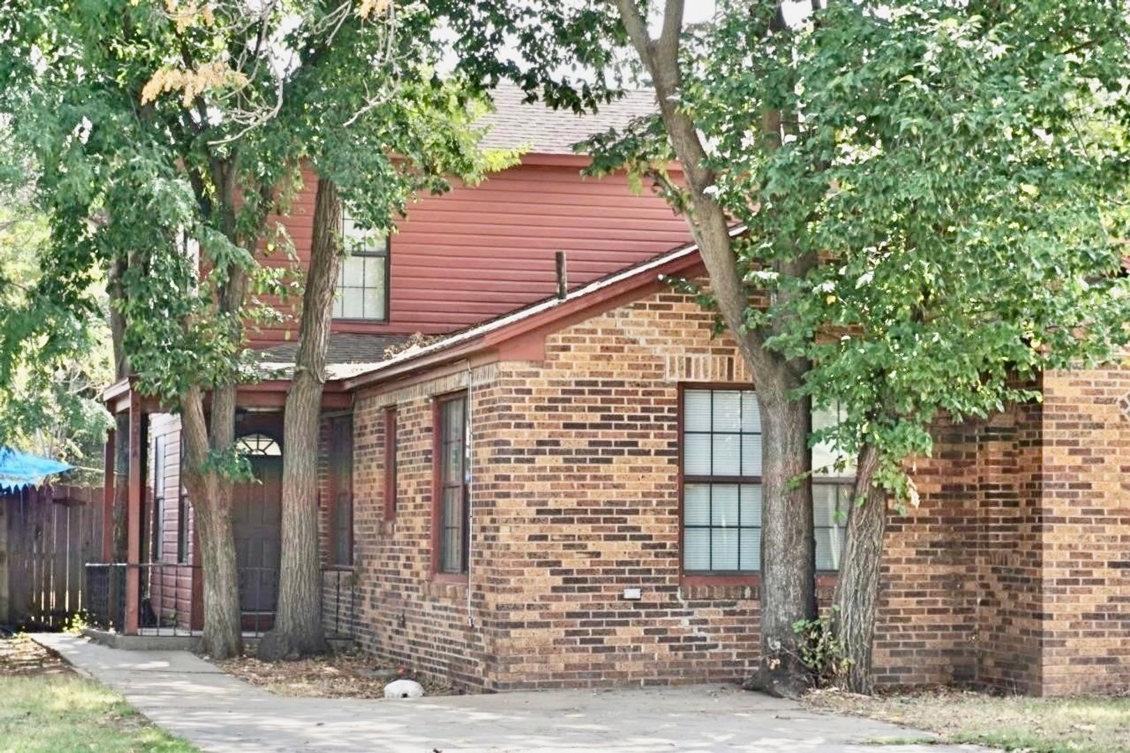 Lubbock Apartment: 2003 28th Street