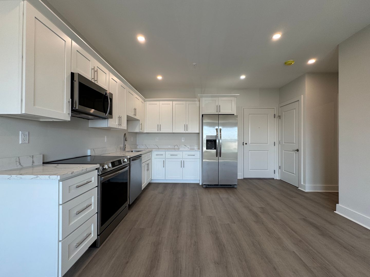 providence Apartment: 386 Atwells avenue