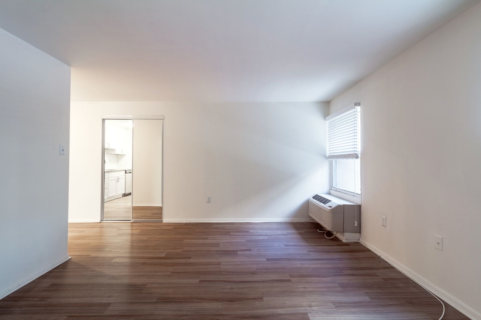 Philadelphia Apartment: 2215 Arch Street