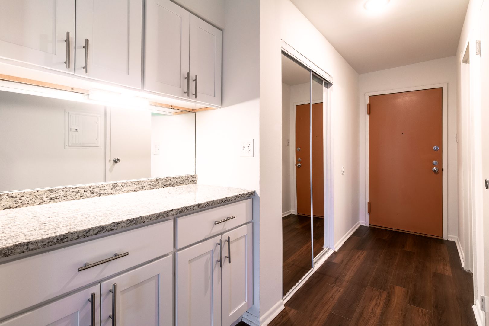 Philadelphia Apartment: 2215 Arch Street