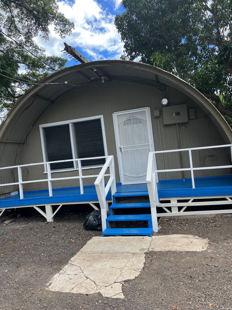 Waianae House: 86-321 A Puhawai Road