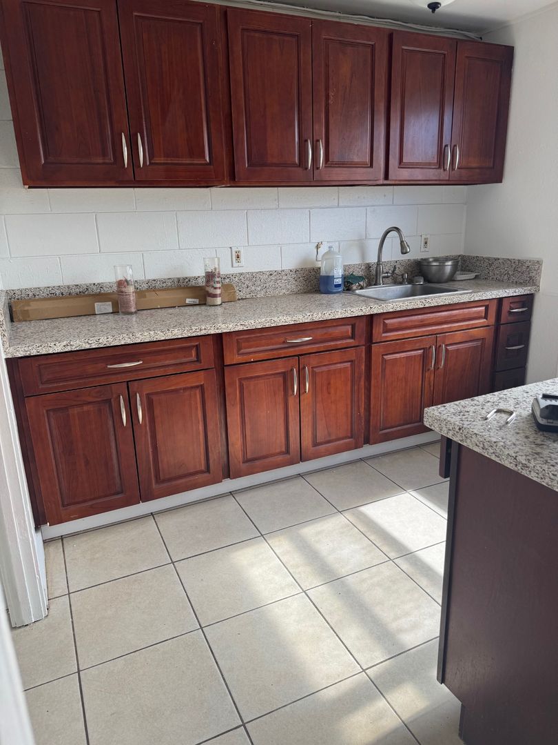 Waianae House: 85-177 C Ala Akau St