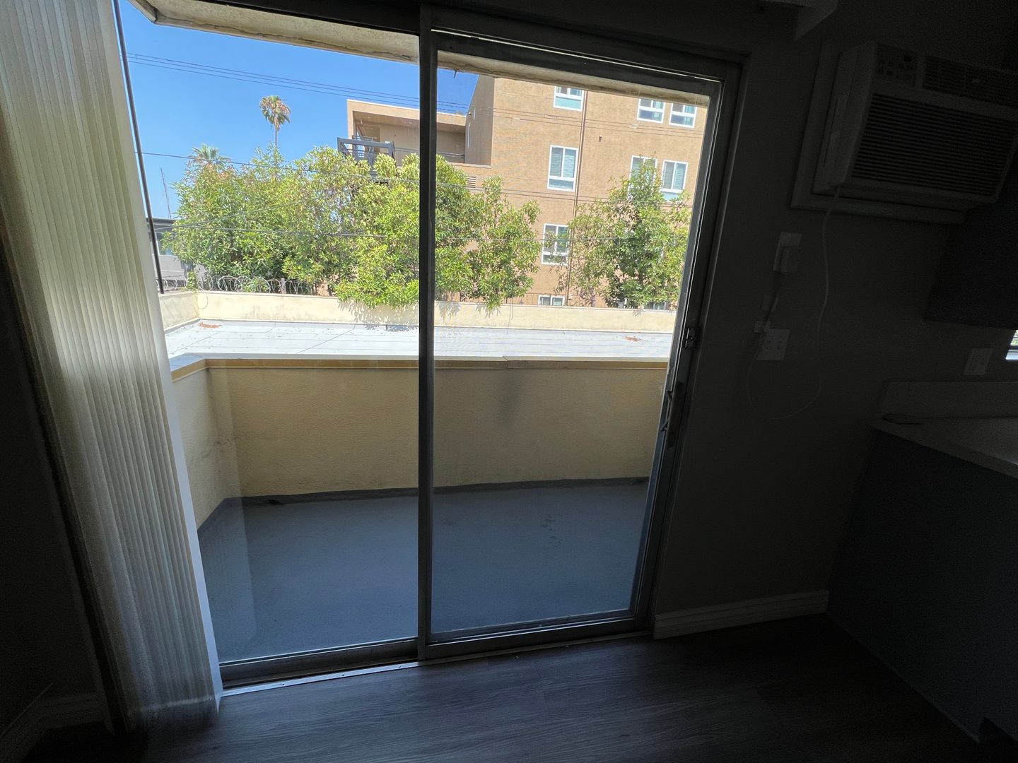 1400 Gramercy Pl 7 of 8