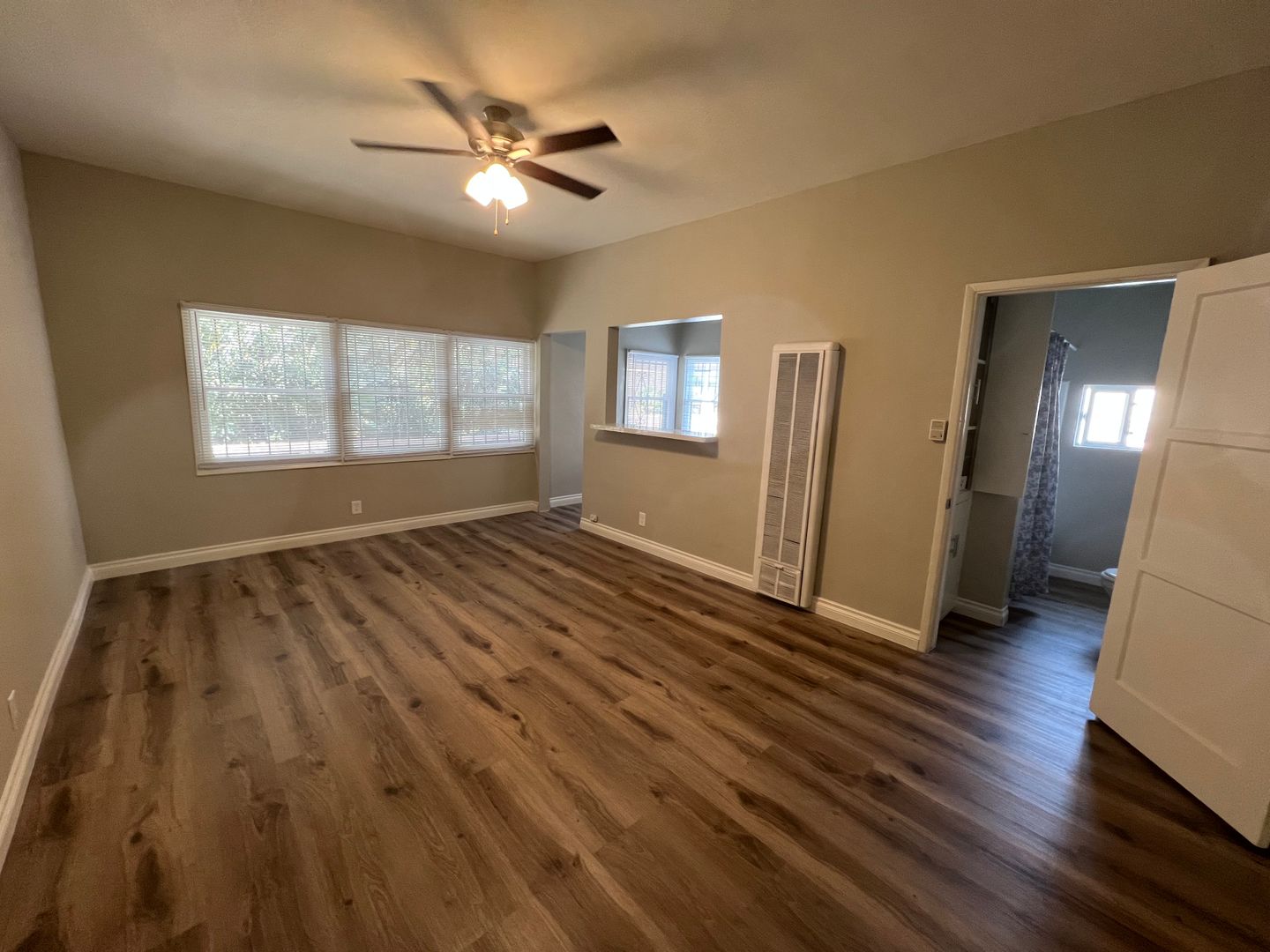 Los Angeles Apartment: 2199 W. 26th Place