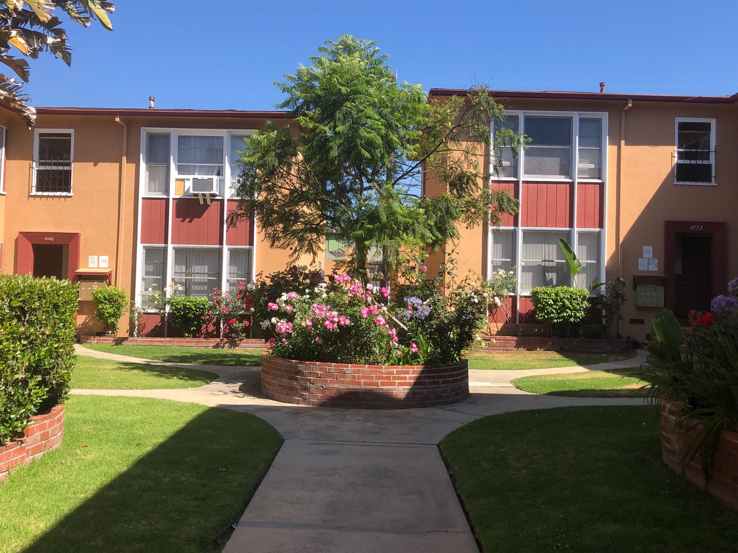 Los Angeles Apartment: 4144 - 4152 Somerset Dr