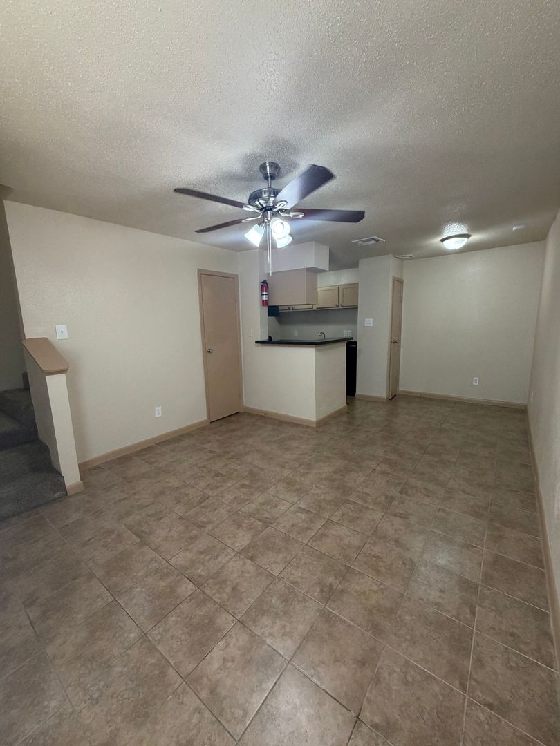 Houston Apartment: 7255 Corporate Dr