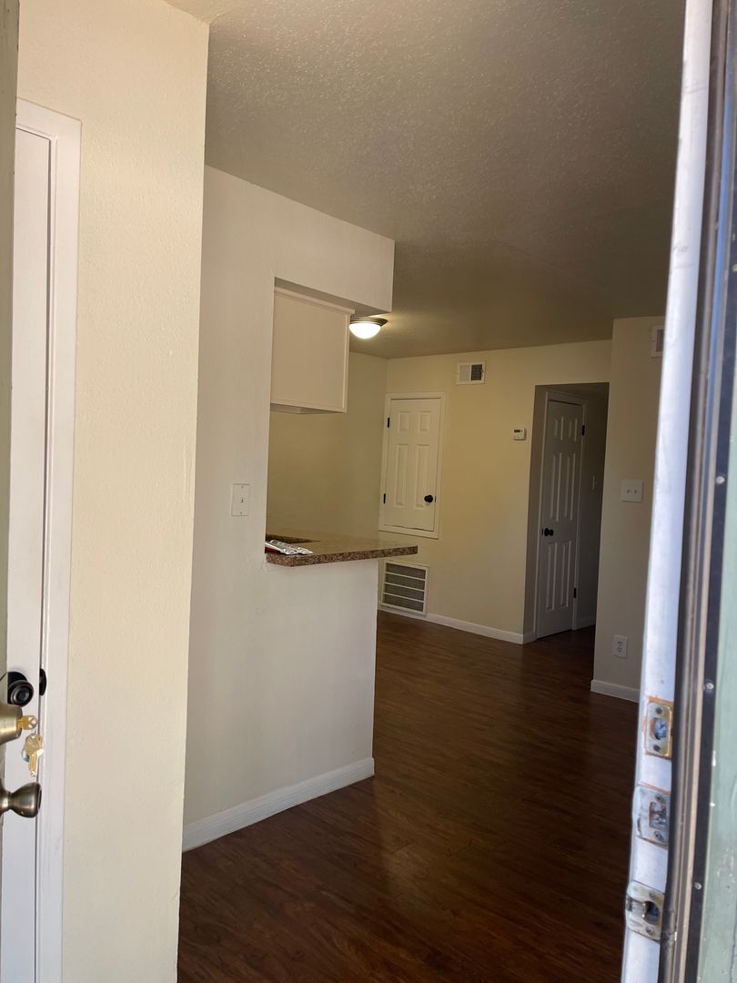 Houston Apartment: 17601 Cali Dr
