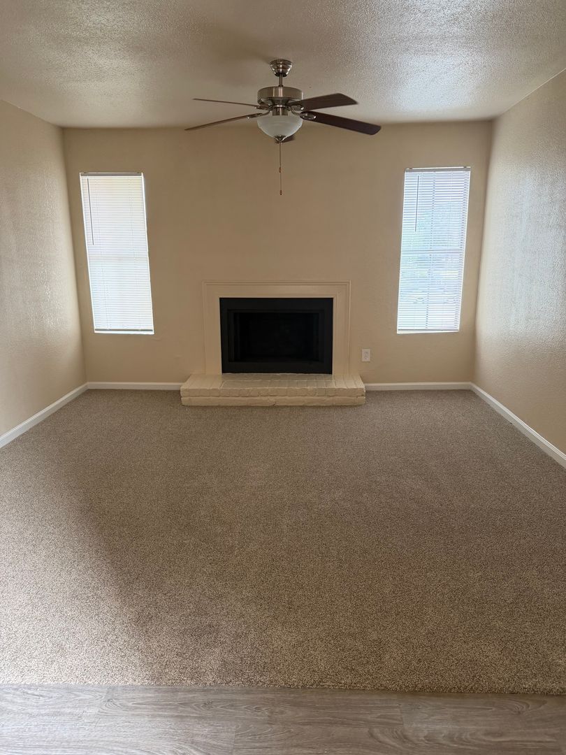 Houston Apartment: 7255 Corporate Dr