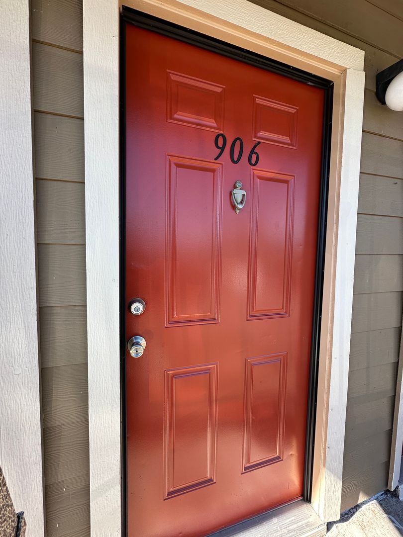 Houston Apartment: 7255 Corporate Dr