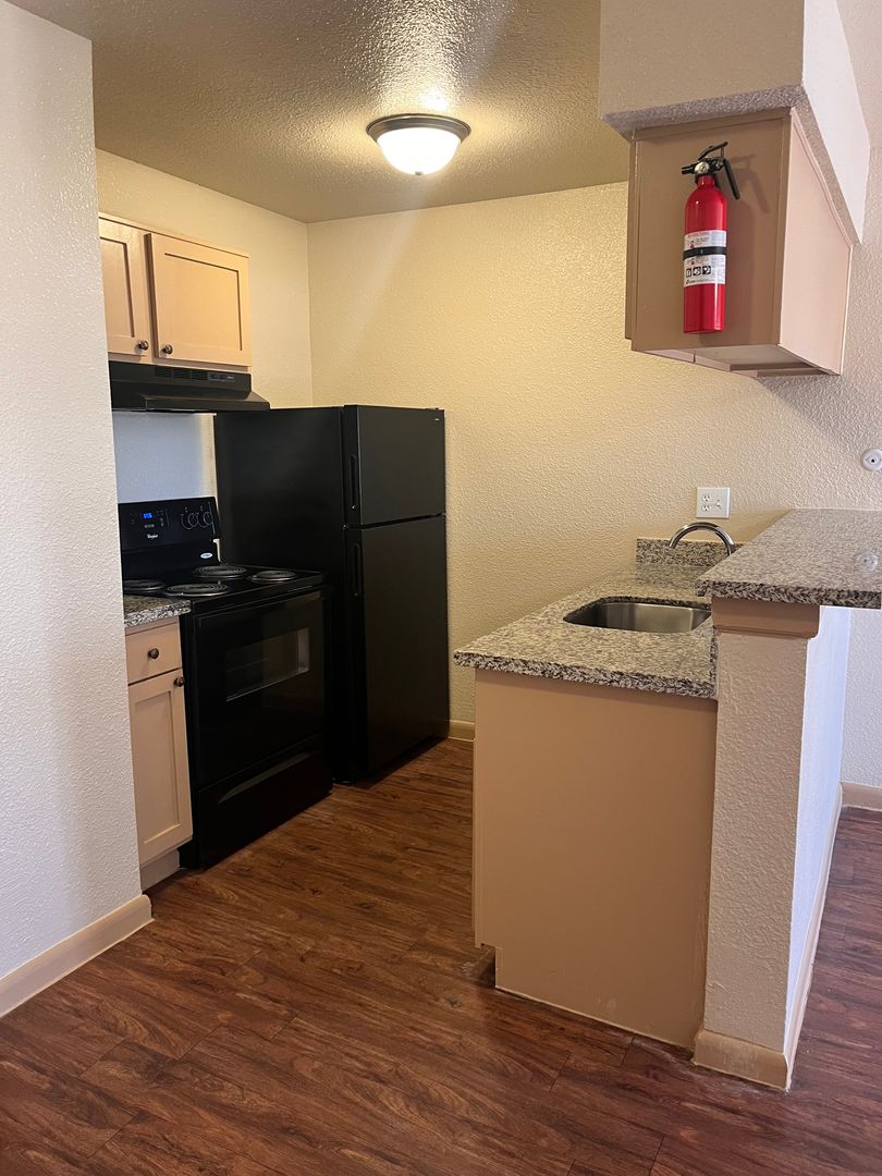 Houston Apartment: 7255 Corporate Dr