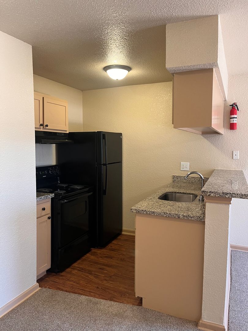 Houston Apartment: 7255 Corporate Dr