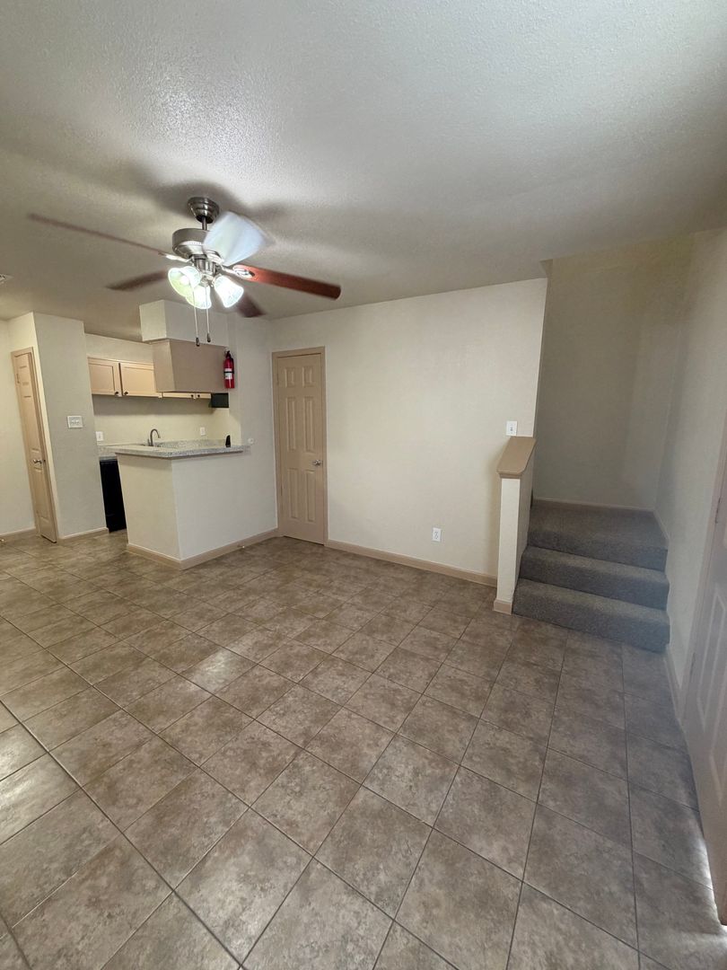 Houston Apartment: 7255 Corporate Dr