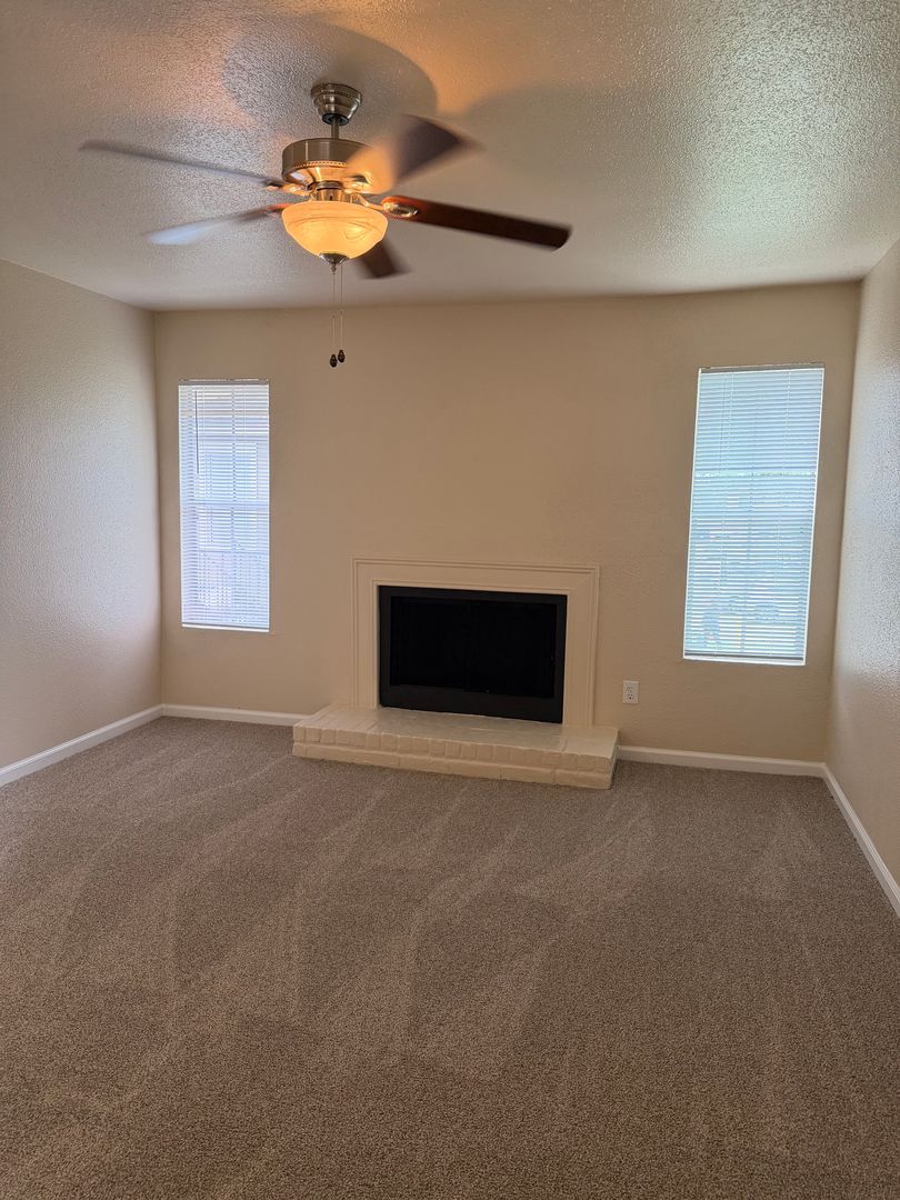 Houston Apartment: 7255 Corporate Dr