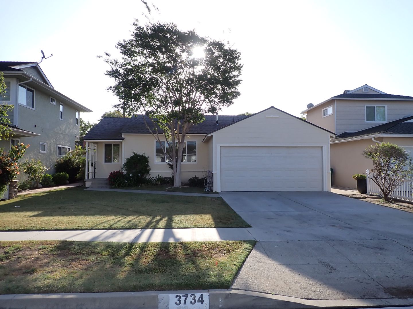 Long Beach House: 3734 Lees Avenue