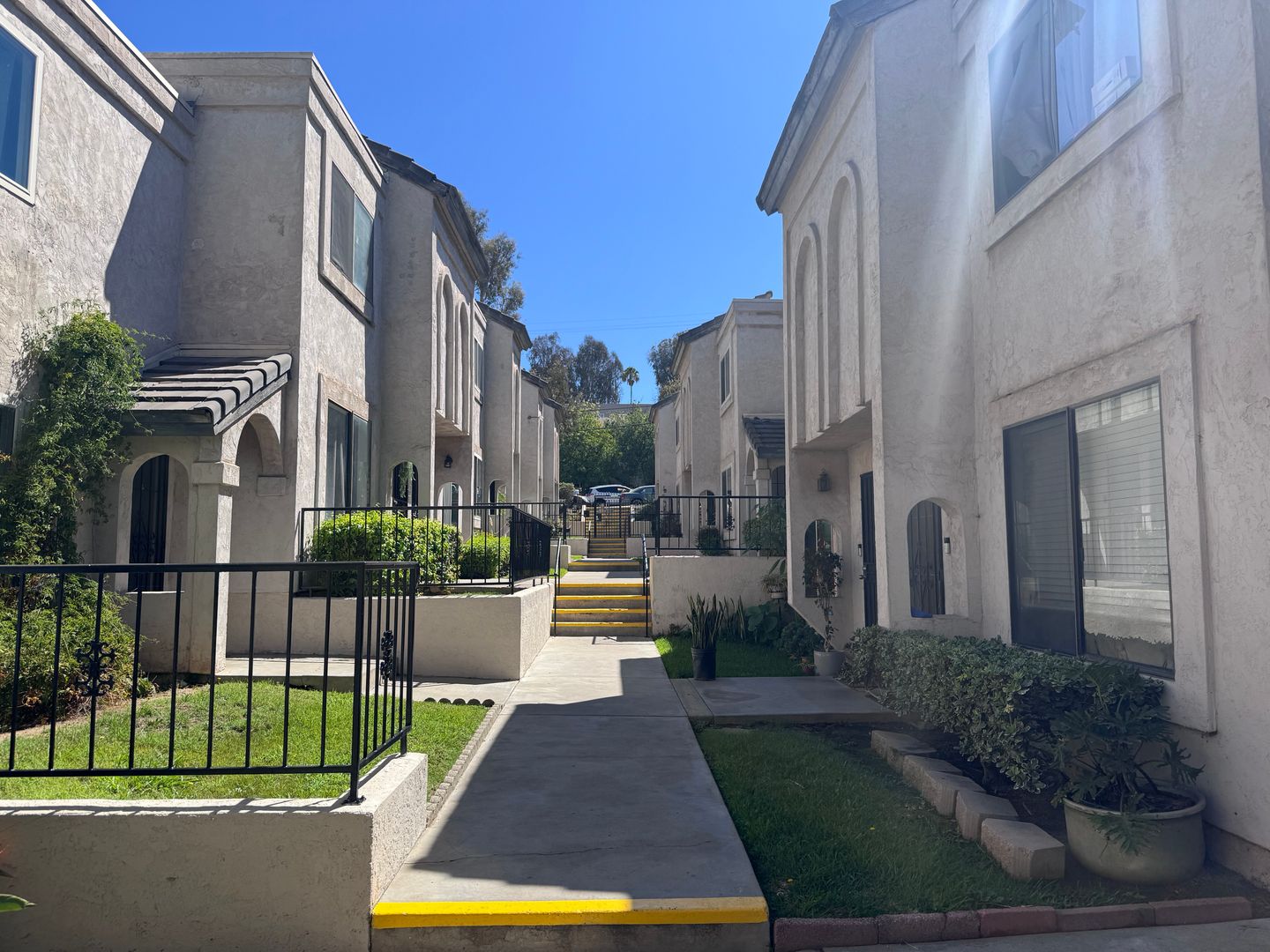 Spring Valley Condo: 1604 Presioca St #6