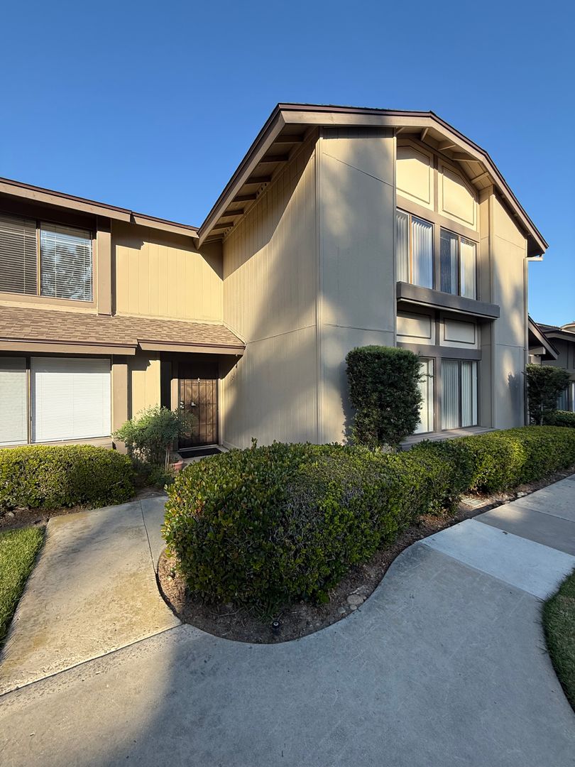 San Diego Townhome: 10245 Mirabel Ln.