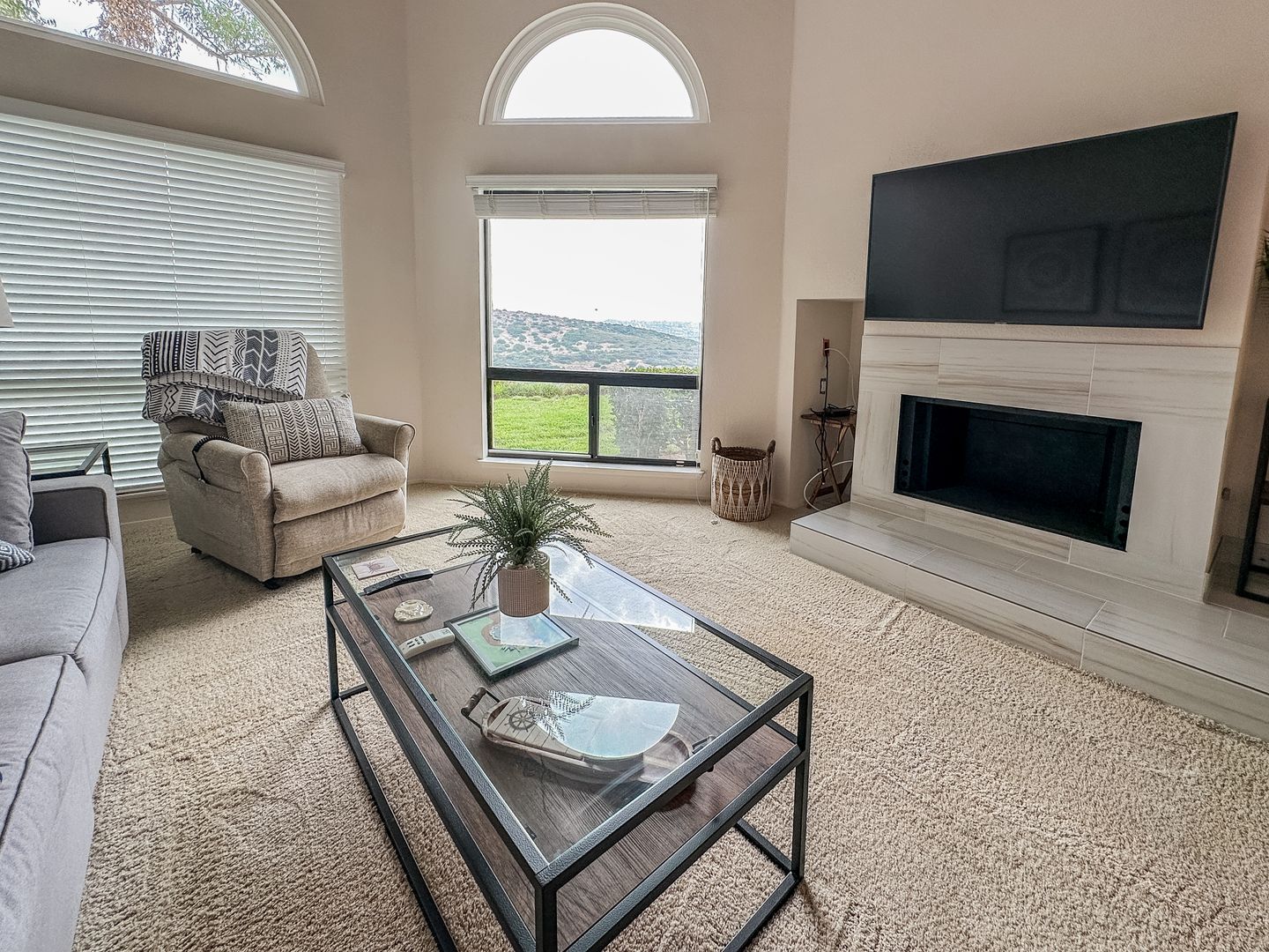 San Diego House: 4861 Seda Drive