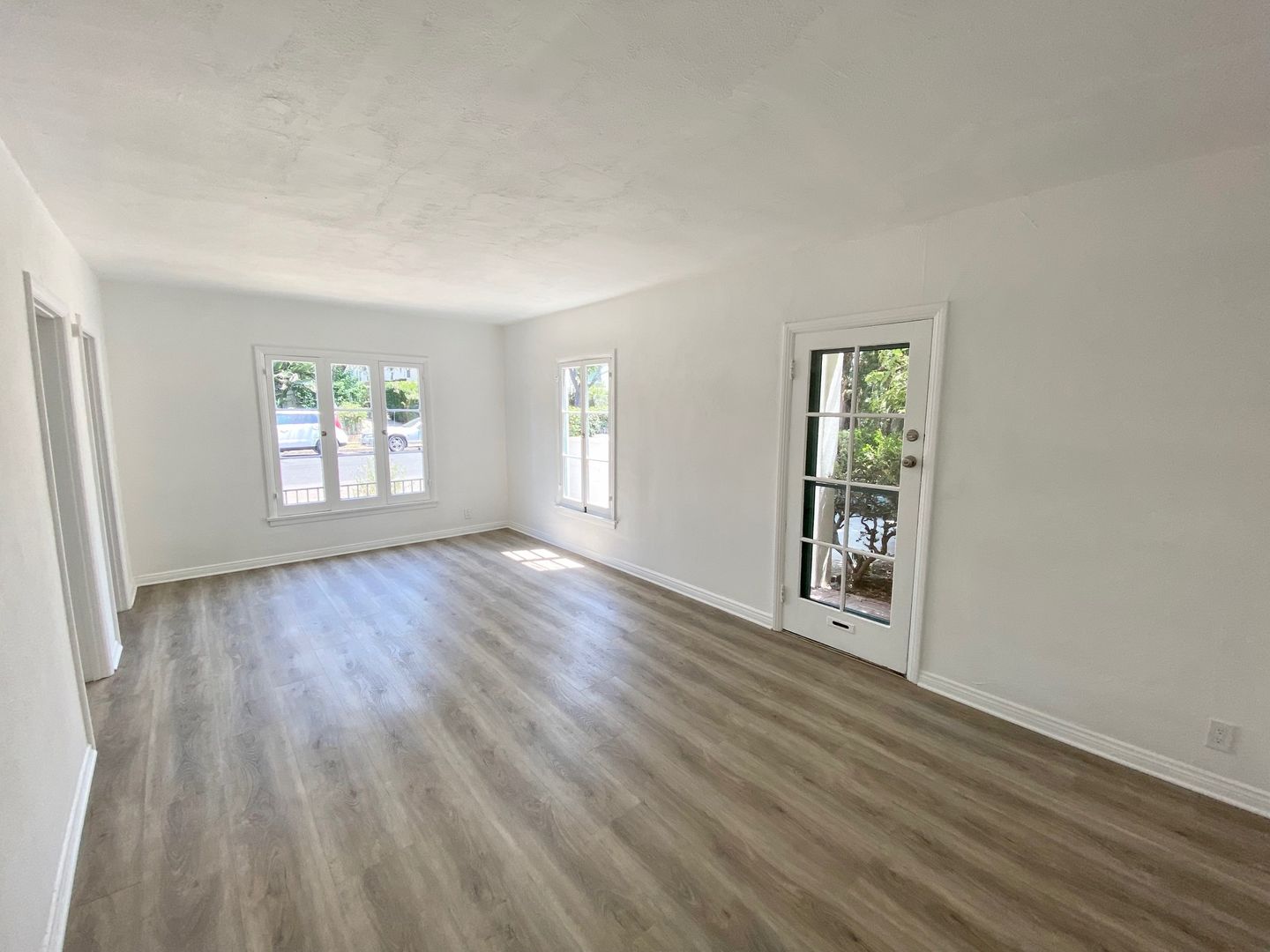 West Hollywood Apartment: 7956-7958 Norton Ave