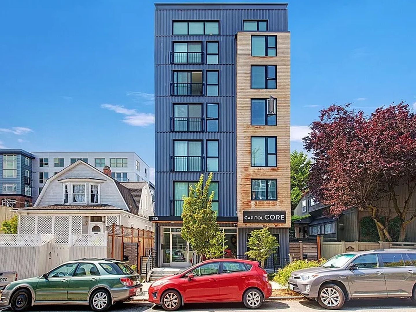 Seattle Apartment: 215 Boylston Ave E