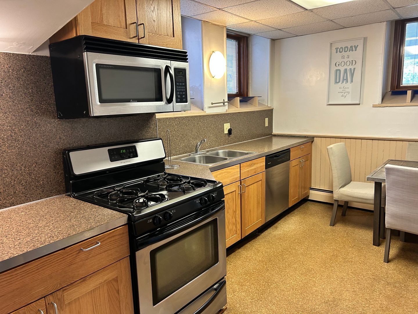 Ithaca Apartment: 127 College Avenue