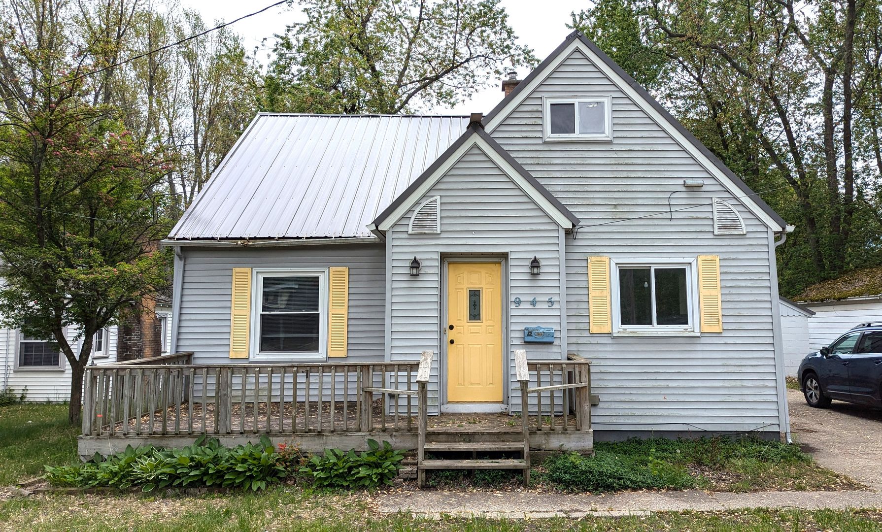 Muskegon House: 945 W Summit Ave.