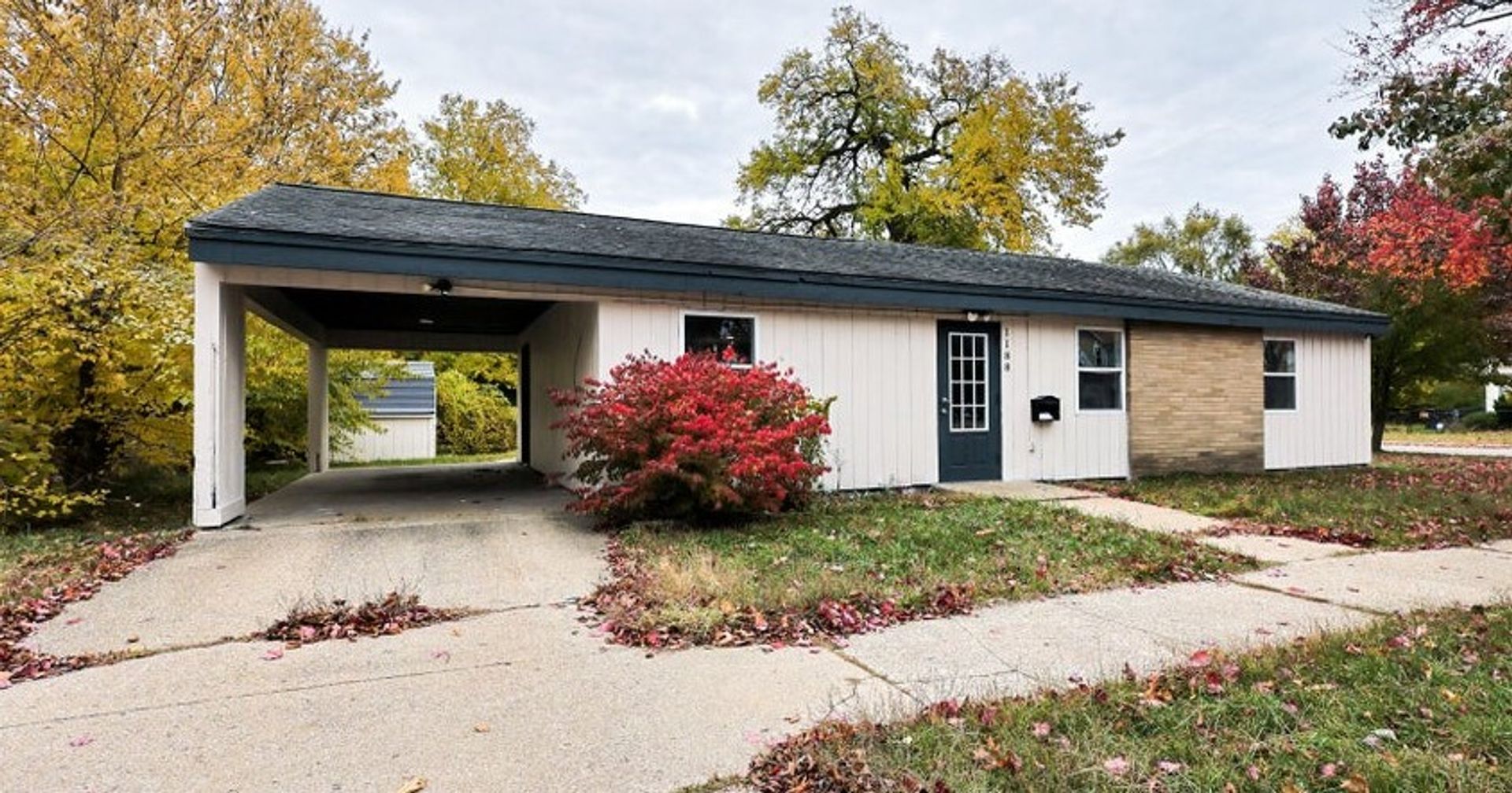 Muskegon House: 1188 Spring Street