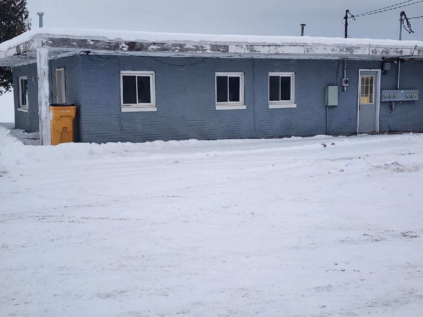 New Era Apartment: 5582 S Oceana Dr