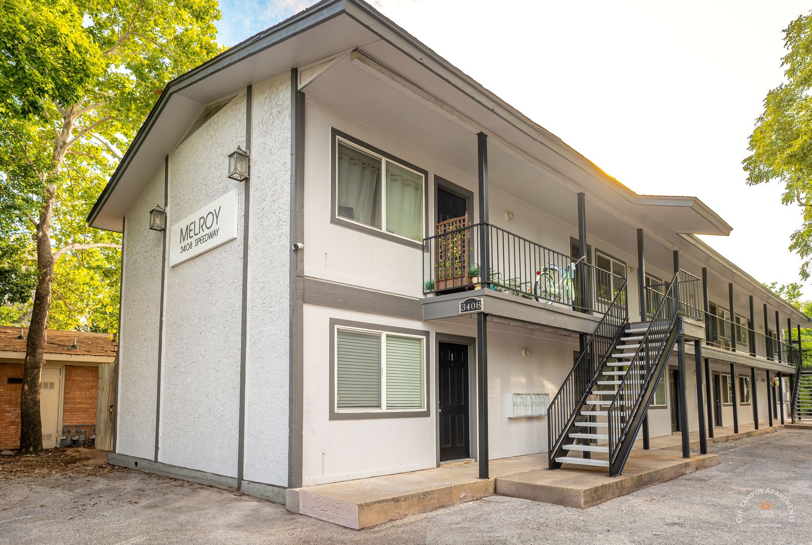 Melroy Apartments 6 of 12