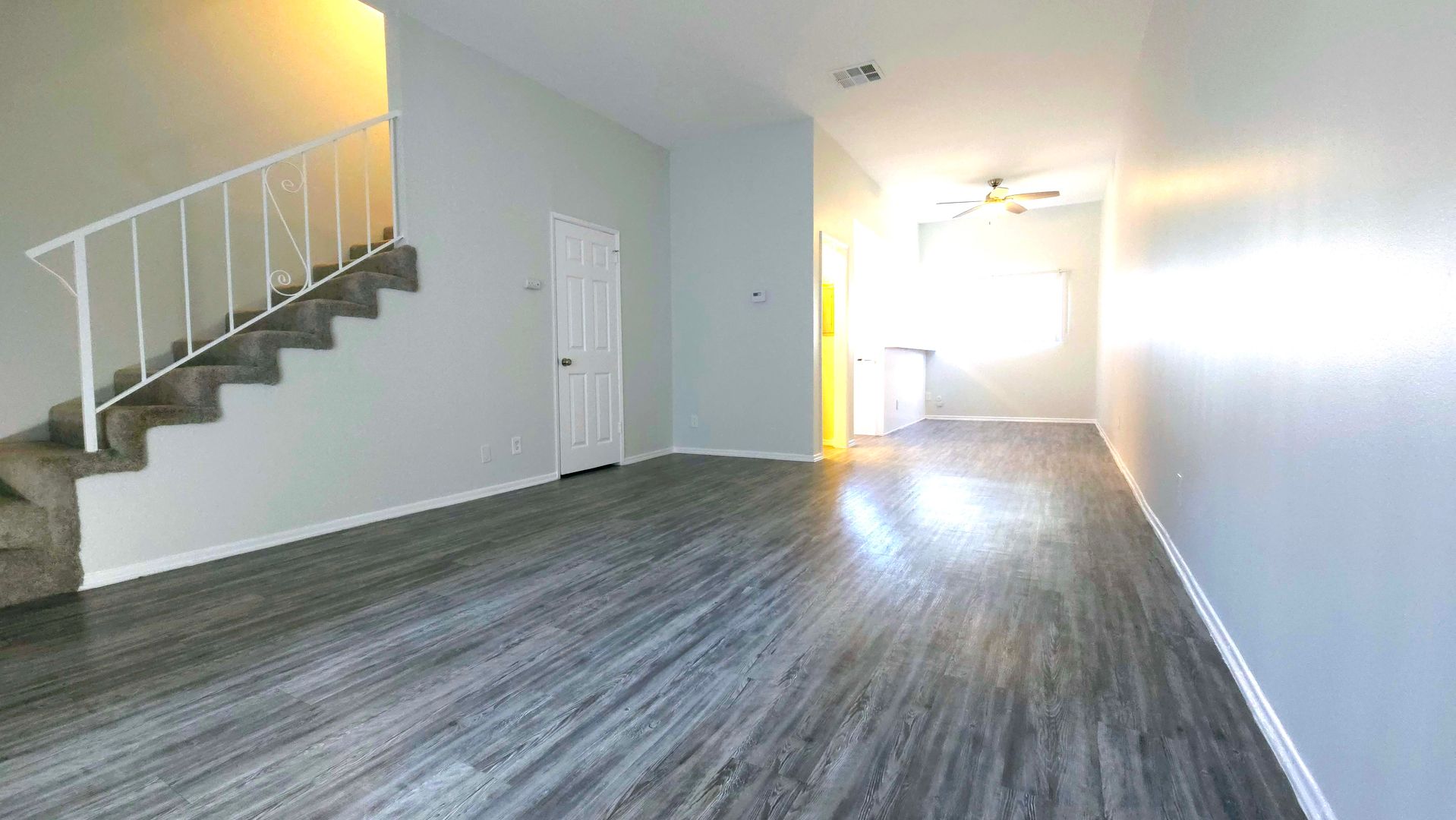 Northridge Apartment: 18411 Vincennes St