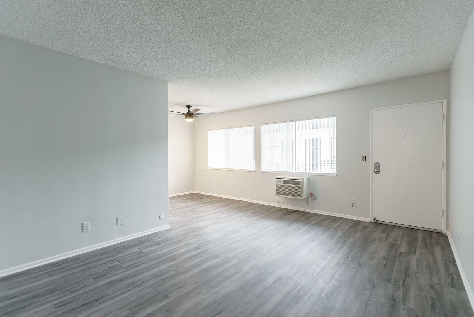Northridge Apartment: 18400 Prairie Street